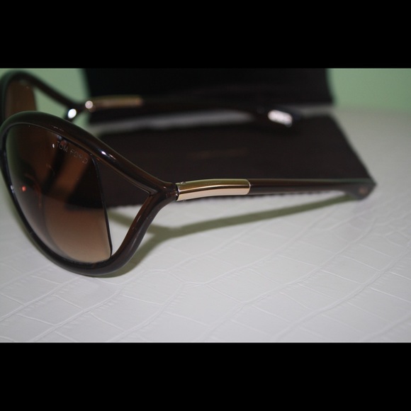 gucci sunglasses leopard